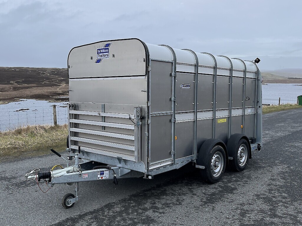 Ifor Williams TA510 12ftx6ft H/R