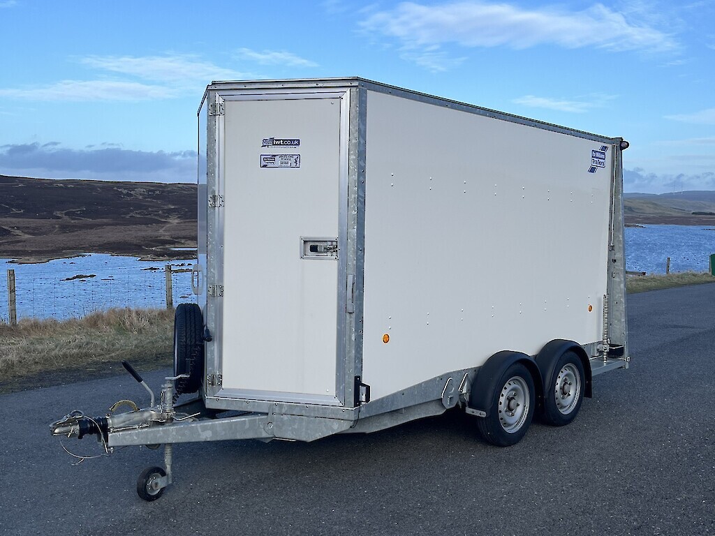 Ifor Williams BV126 7ft H/R