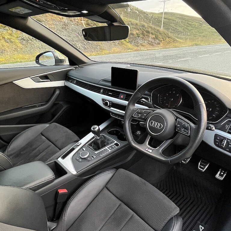 Audi A4 Avant S-Line