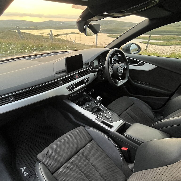 Audi A4 Avant S-Line