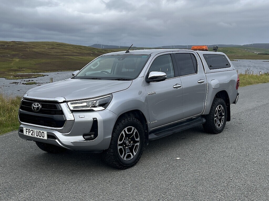 Toyota Hilux Invincible
