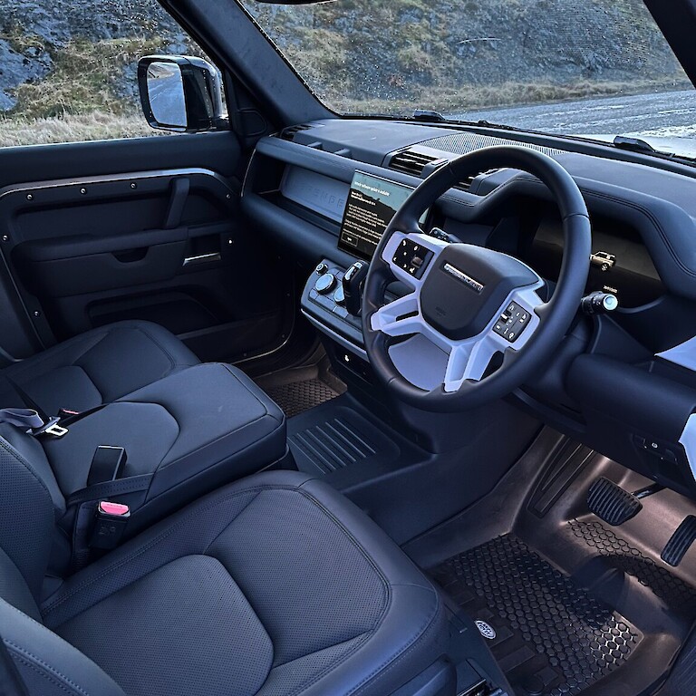 Land Rover Defender 90 Commercial