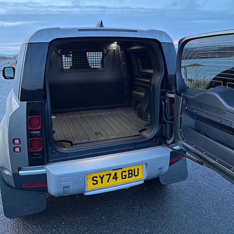 Land Rover Defender 90 Commercial