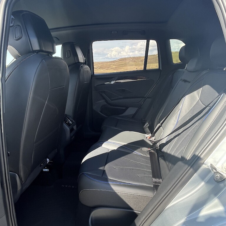Volkswagen Tiguan R-Line 4 Motion